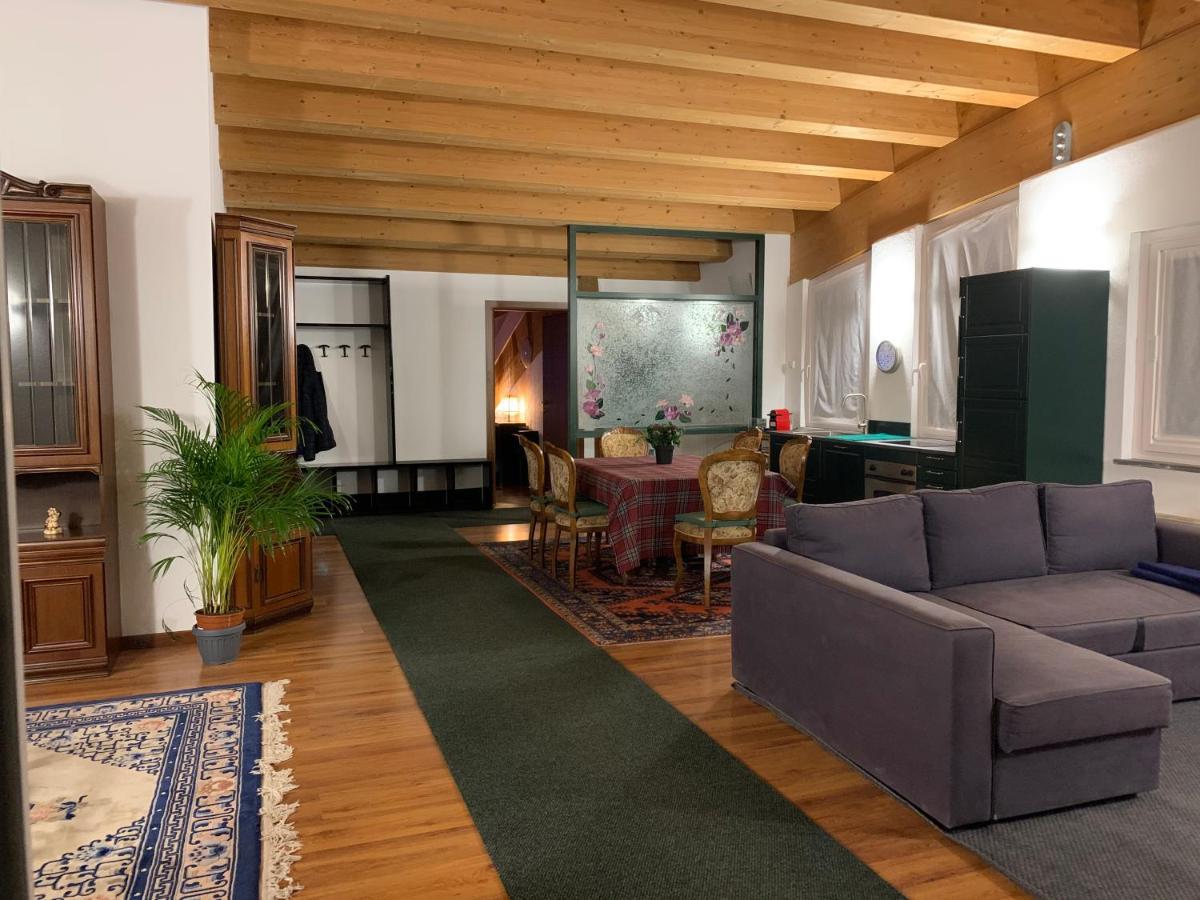 White House Apartment Aosta Exterior photo