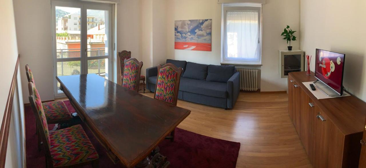 White House Apartment Aosta Exterior photo