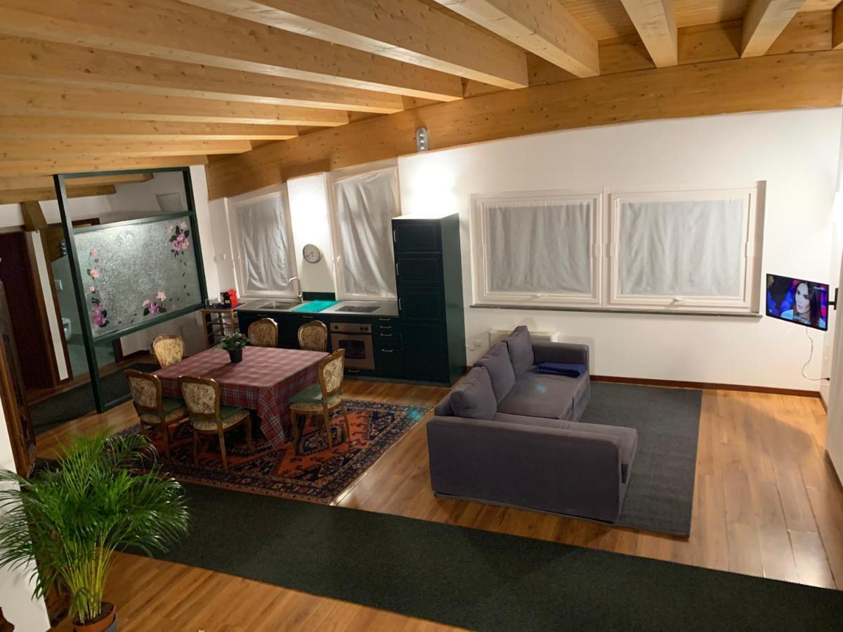 White House Apartment Aosta Exterior photo