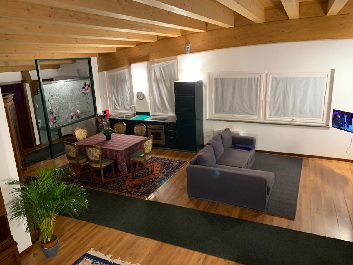 White House Apartment Aosta Exterior photo