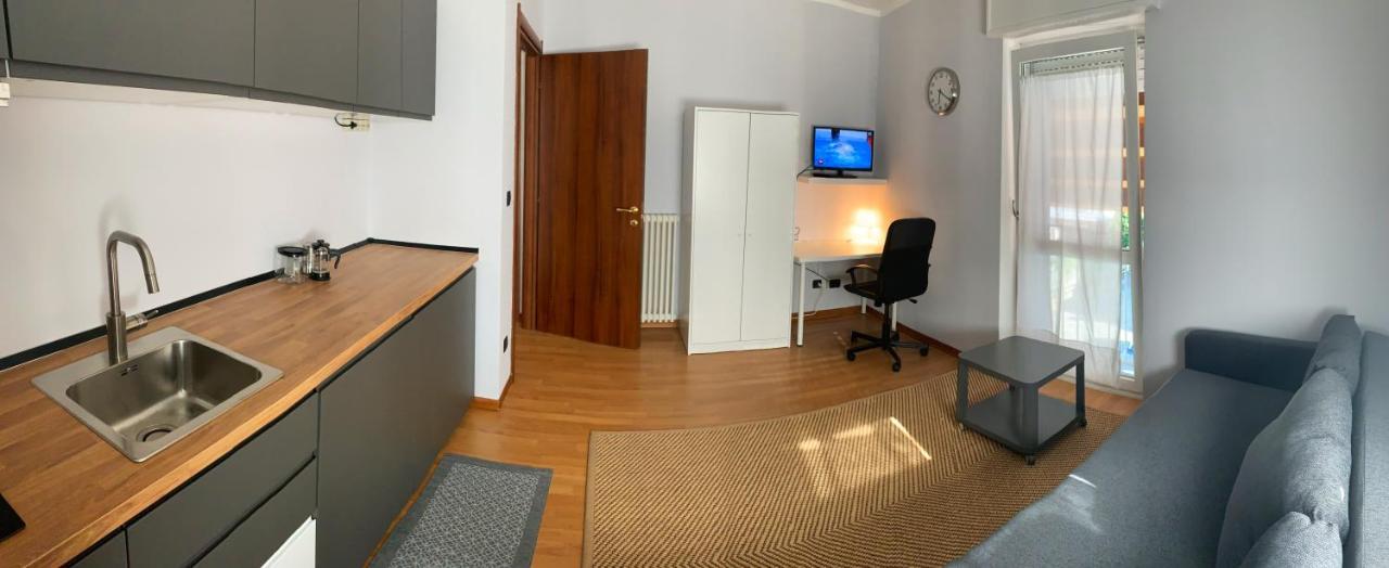 White House Apartment Aosta Exterior photo
