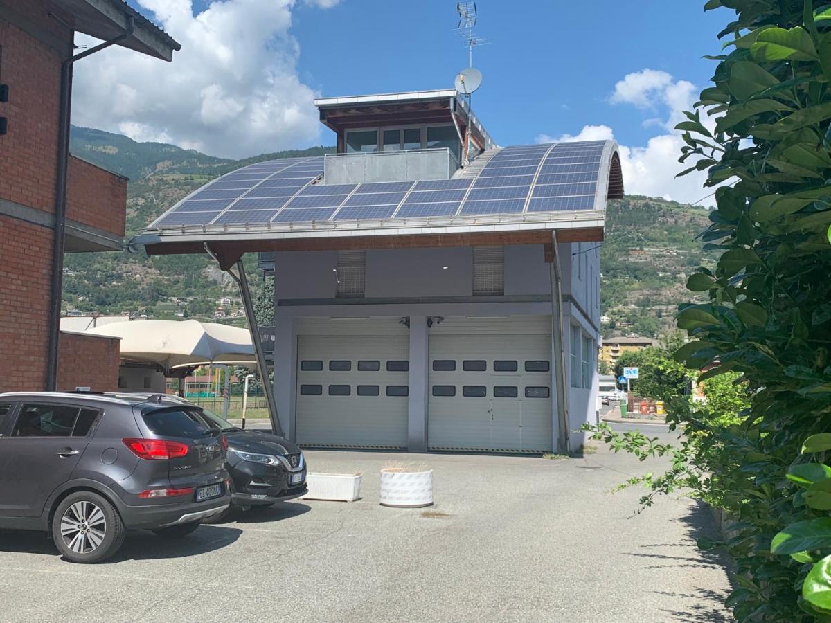 White House Apartment Aosta Exterior photo